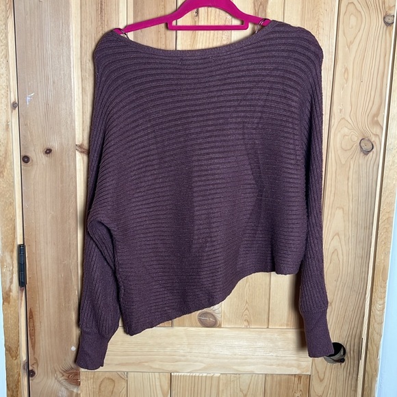 ANTHROPOLOGIE Asymmetrical Crop Sweater - Picture 12 of 14